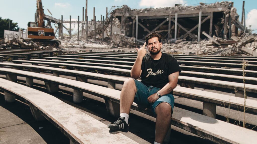 3-1024x576 Entre los escombros, artistas protestan por la demolición de la Ciudad de las Artes en Nayarit