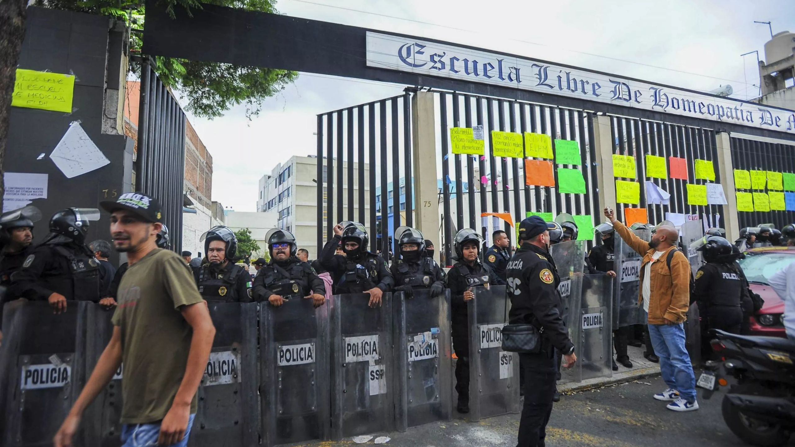 Vecinos detienen intentos de albergues migrantes